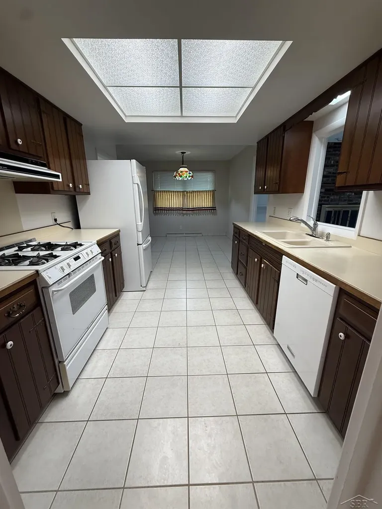 900 Canterbury Drive Saginaw Charter Township MI 48638