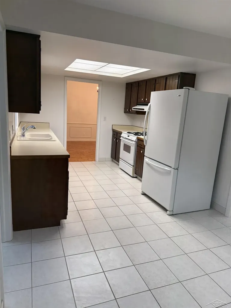 900 Canterbury Drive Saginaw Charter Township MI 48638