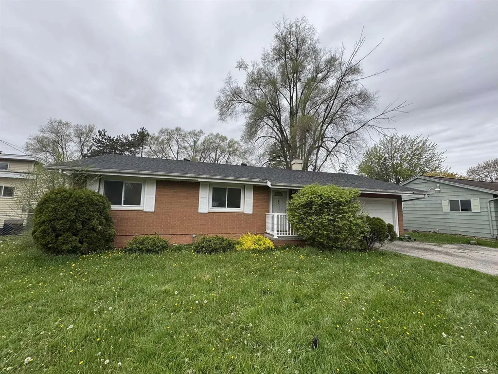 2950 Arlington Drive Buena Vista Charter Township MI 48601