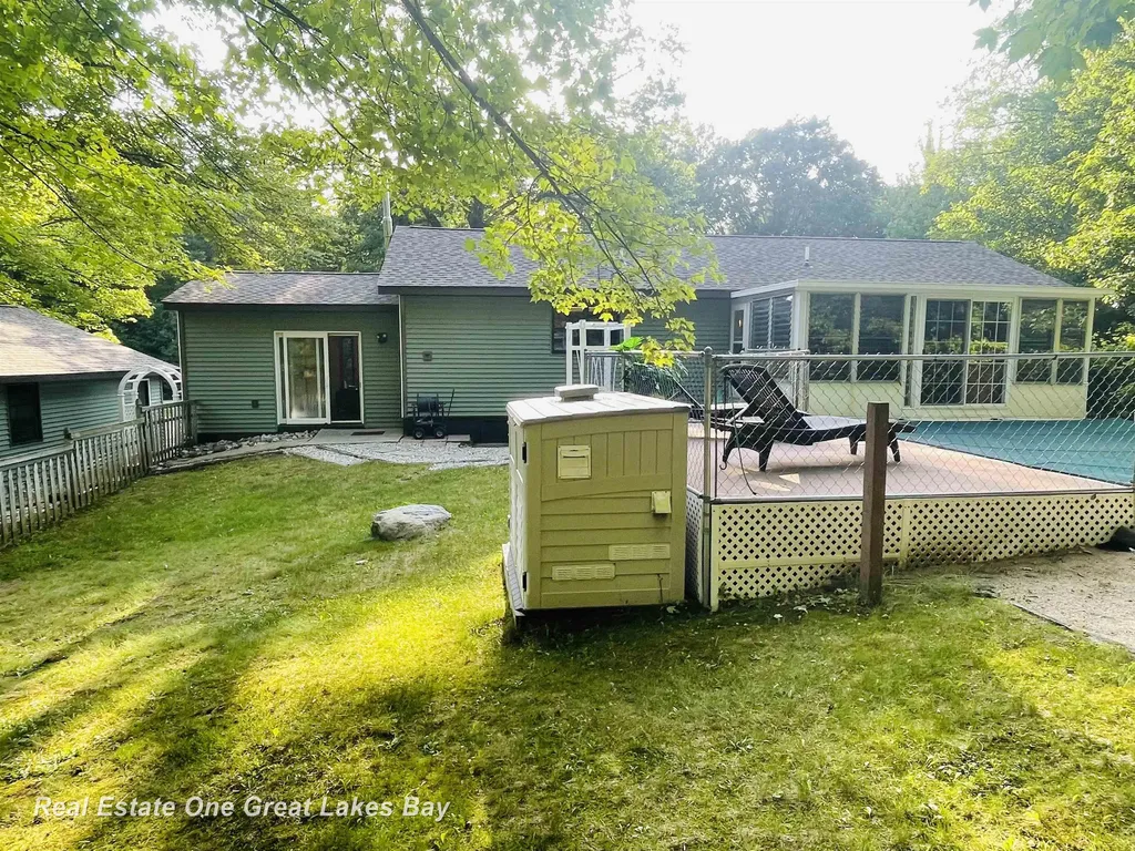 1885 S Erskine Road Richland Township MI 48626