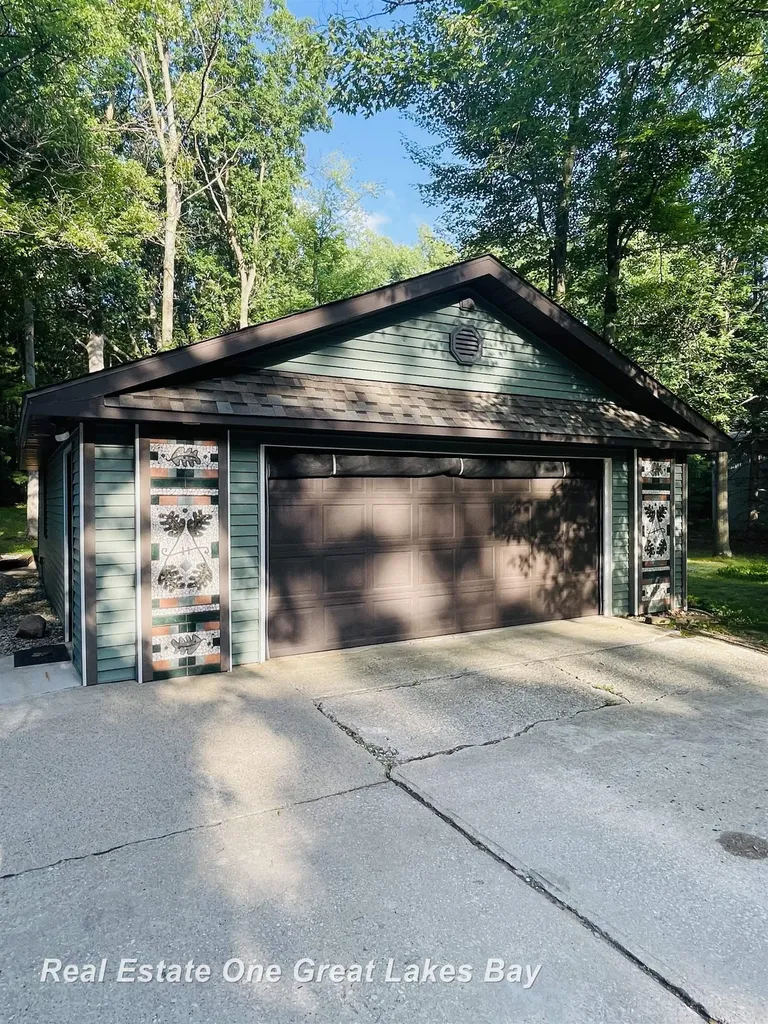 1885 S Erskine Road Richland Township MI 48626