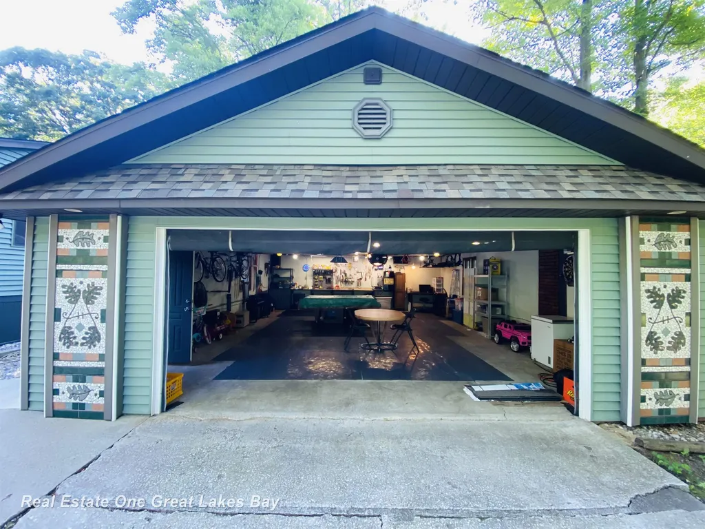 1885 S Erskine Road Richland Township MI 48626