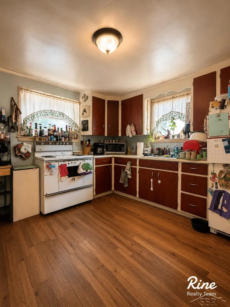 42 W Main Street Mayville Village MI 48744