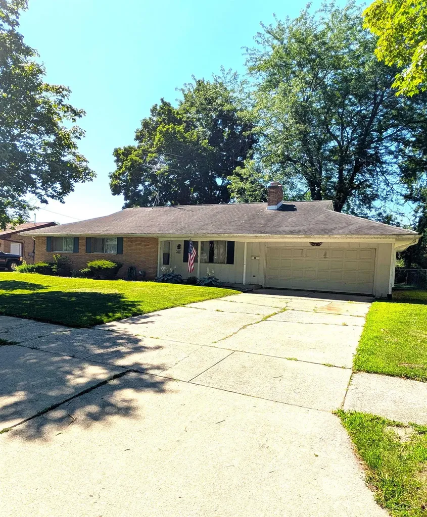 3323 Peale Drive Saginaw City MI 48602