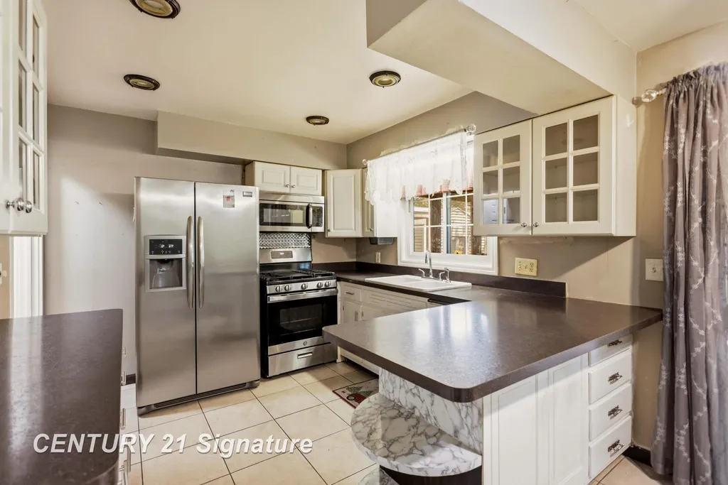 2684 Kuhlman Drive Saginaw Charter Township MI 48603