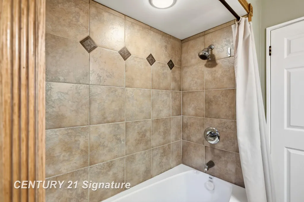 2684 Kuhlman Drive Saginaw Charter Township MI 48603