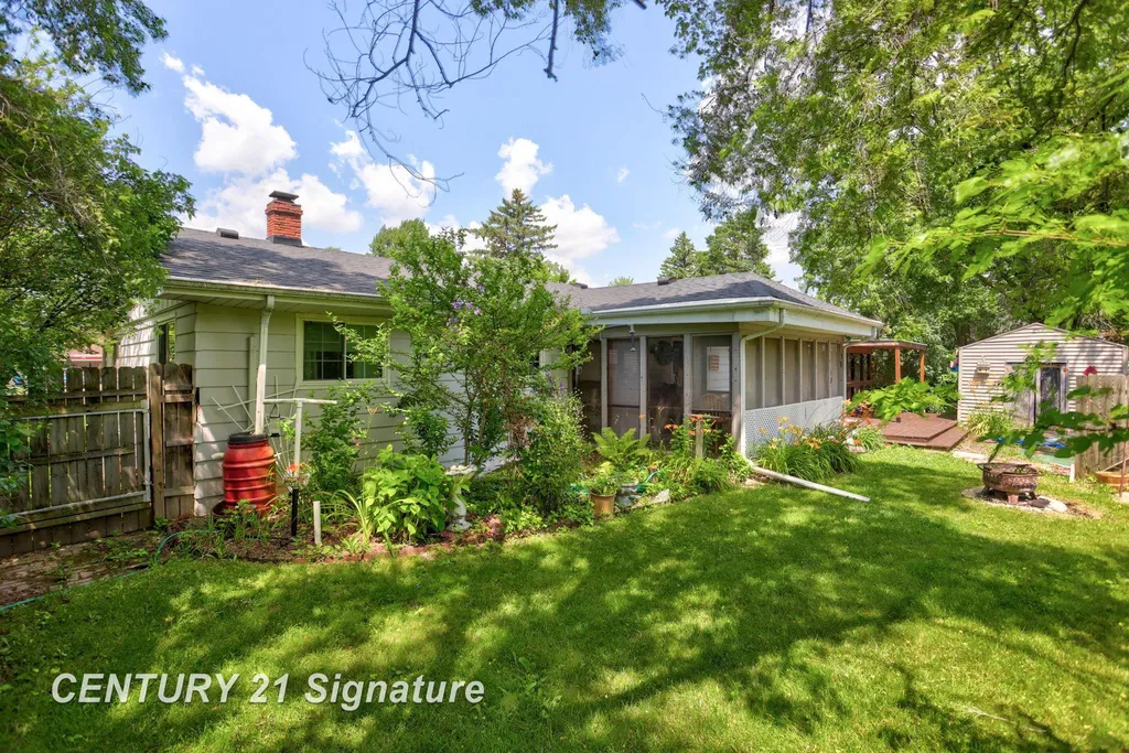 2684 Kuhlman Drive Saginaw Charter Township MI 48603