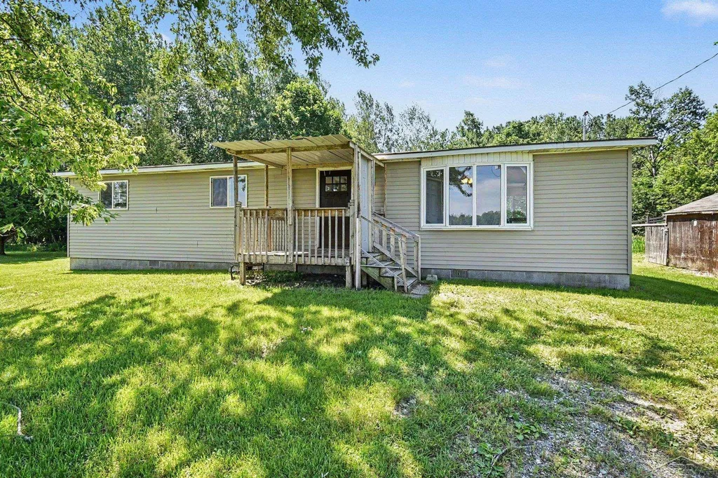 4300 Pinconning Road Bentley Township MI 48652