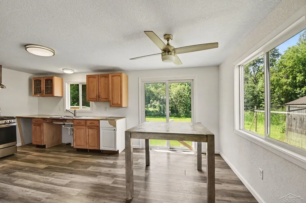 4300 Pinconning Road Bentley Township MI 48652