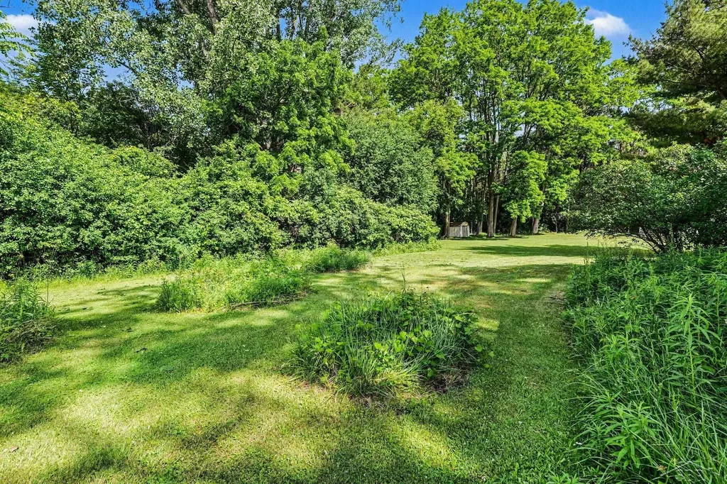 15 Welch Drive Midland City MI 48640