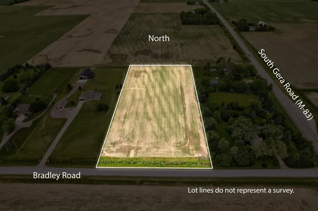 Vl Bradley Road Blumfield Township MI 48734