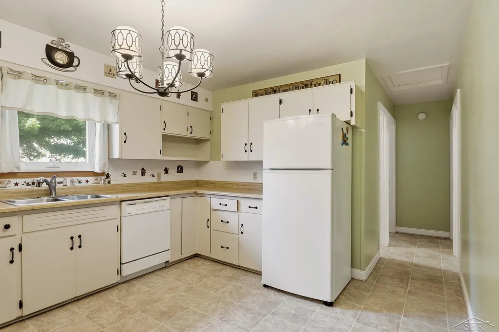 1446 S Airport Road Buena Vista Charter Township MI 48601