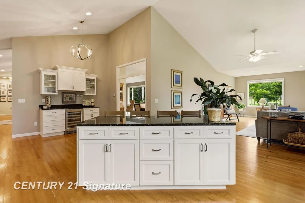 77 Sawmill Creek Trail Saginaw Charter Township MI 48603