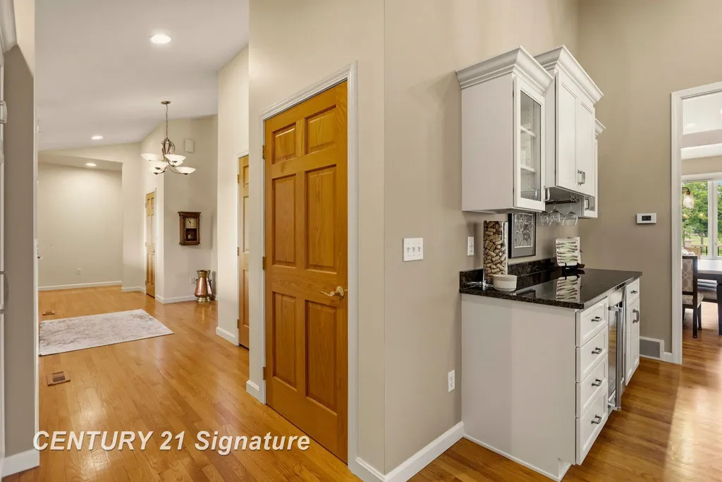 77 Sawmill Creek Trail Saginaw Charter Township MI 48603