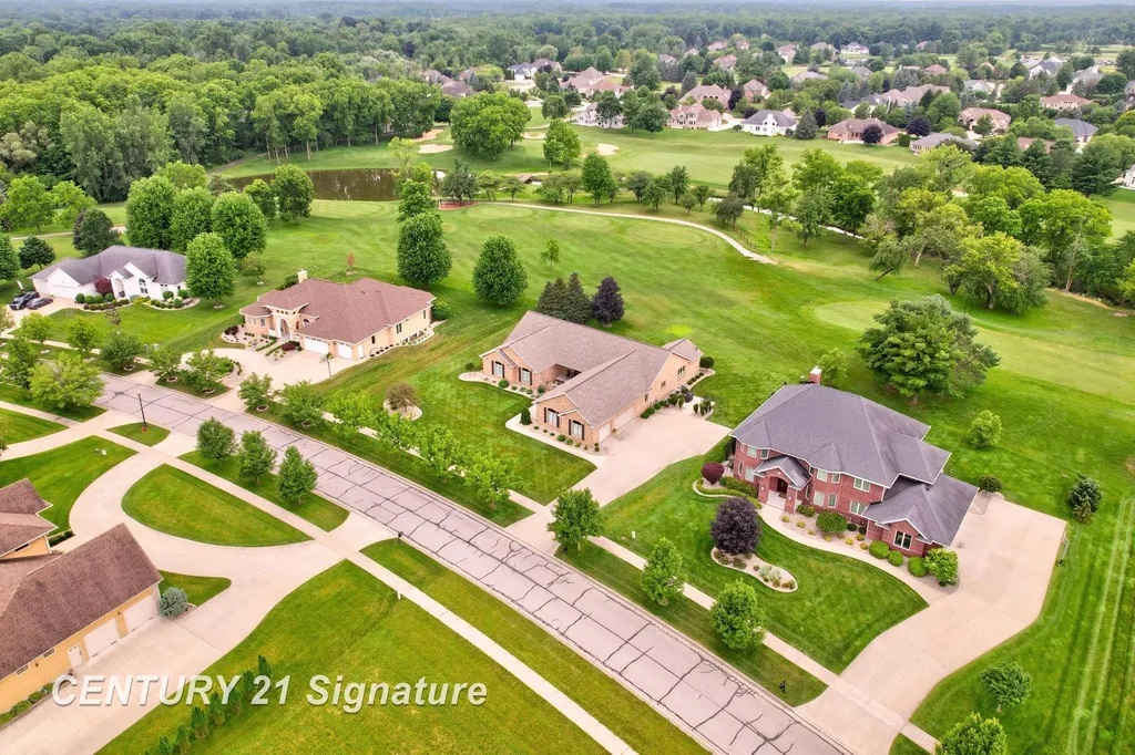 77 Sawmill Creek Trail Saginaw Charter Township MI 48603