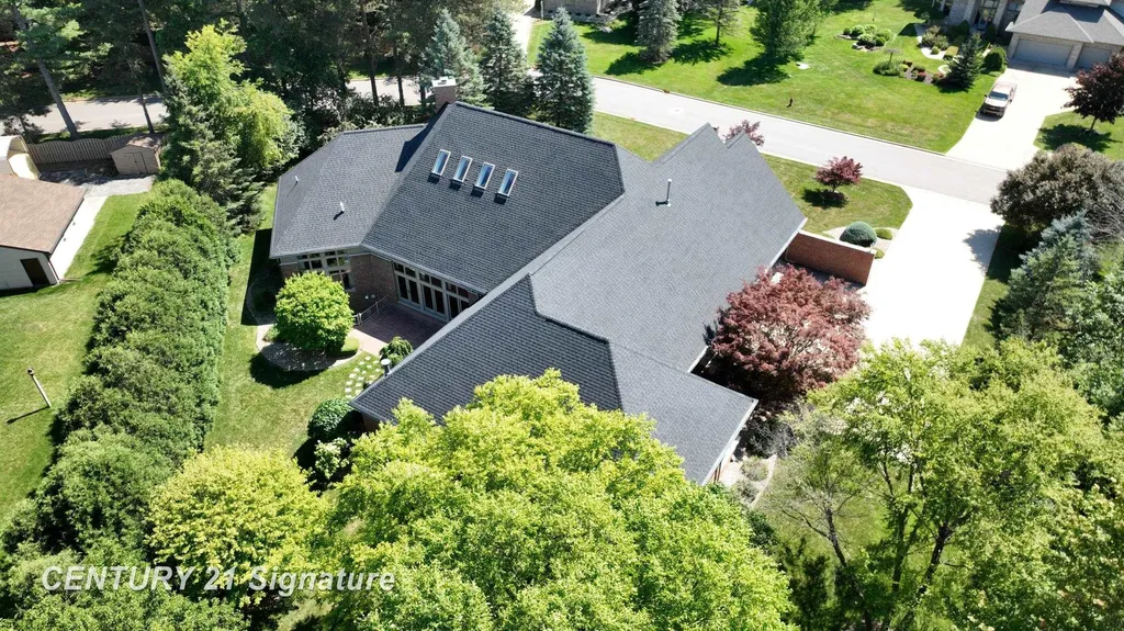5590 Pine Gate Drive Saginaw Charter Township MI 48603