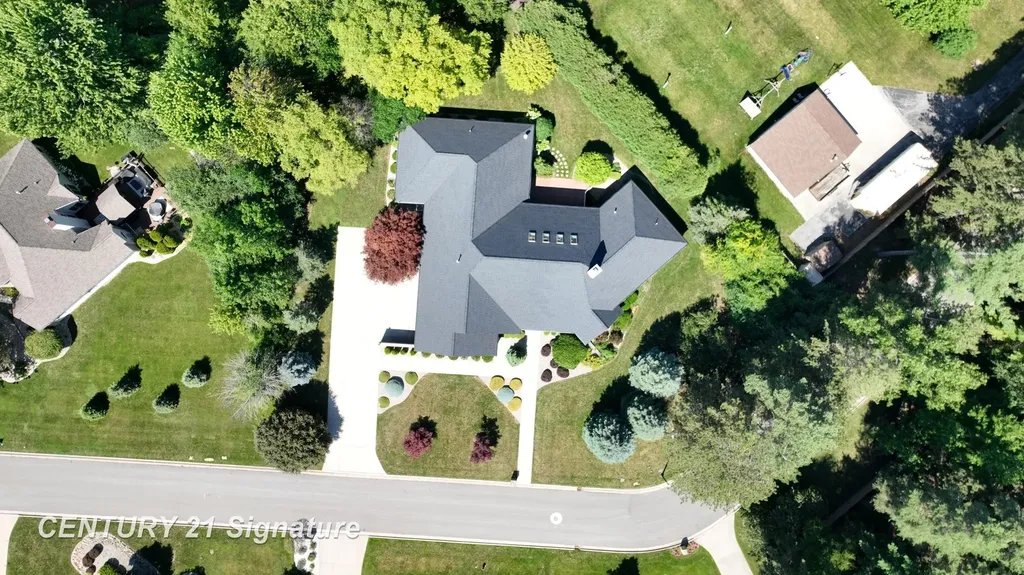 5590 Pine Gate Drive Saginaw Charter Township MI 48603