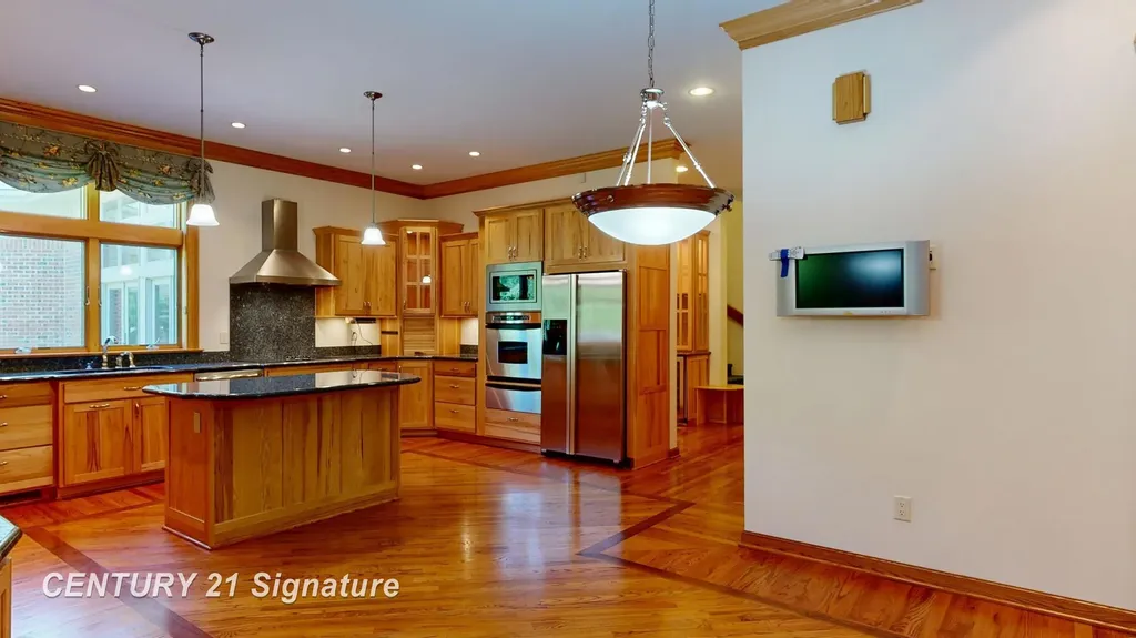 5590 Pine Gate Drive Saginaw Charter Township MI 48603
