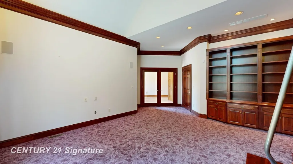 5590 Pine Gate Drive Saginaw Charter Township MI 48603