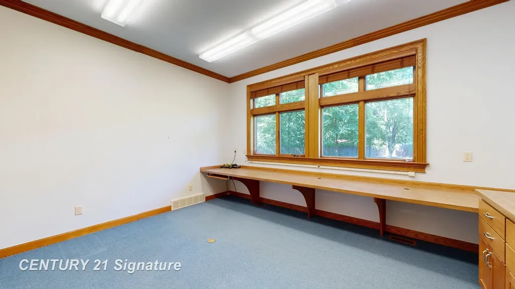 5590 Pine Gate Drive Saginaw Charter Township MI 48603