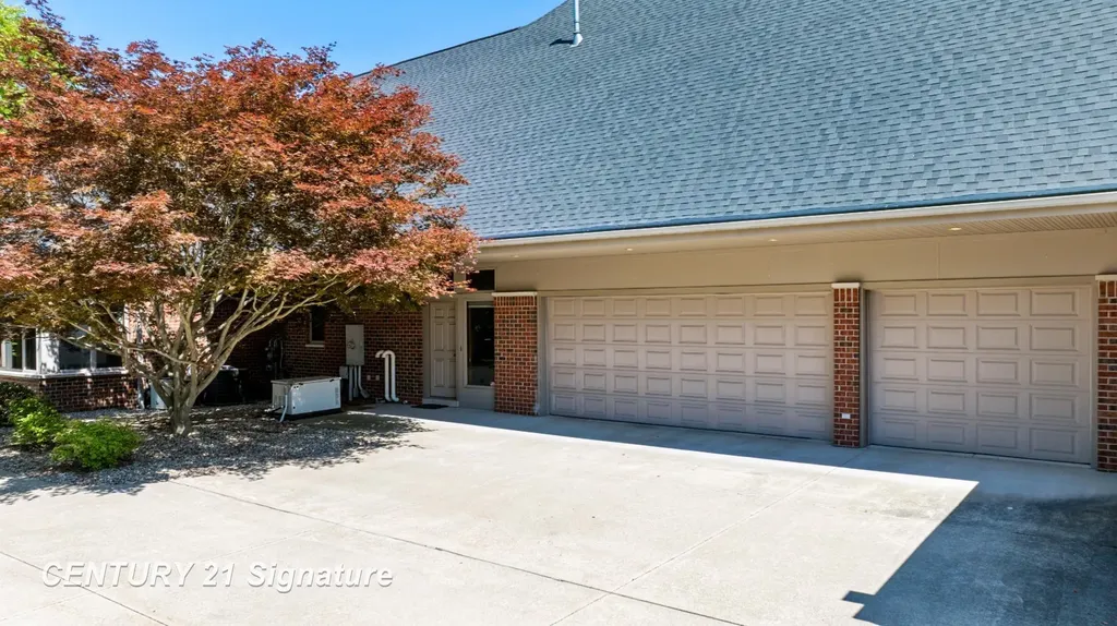 5590 Pine Gate Drive Saginaw Charter Township MI 48603