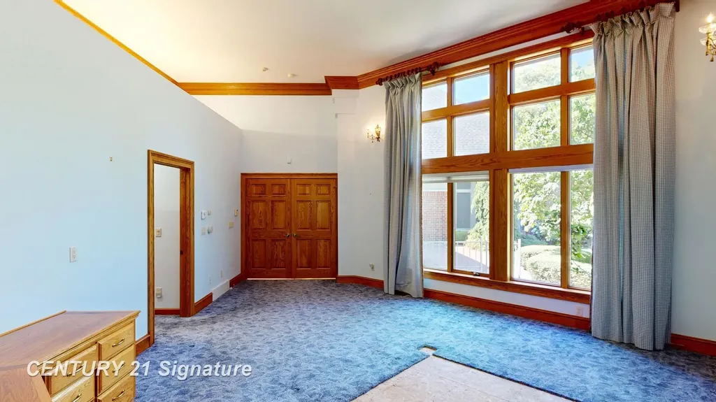 5590 Pine Gate Drive Saginaw Charter Township MI 48603