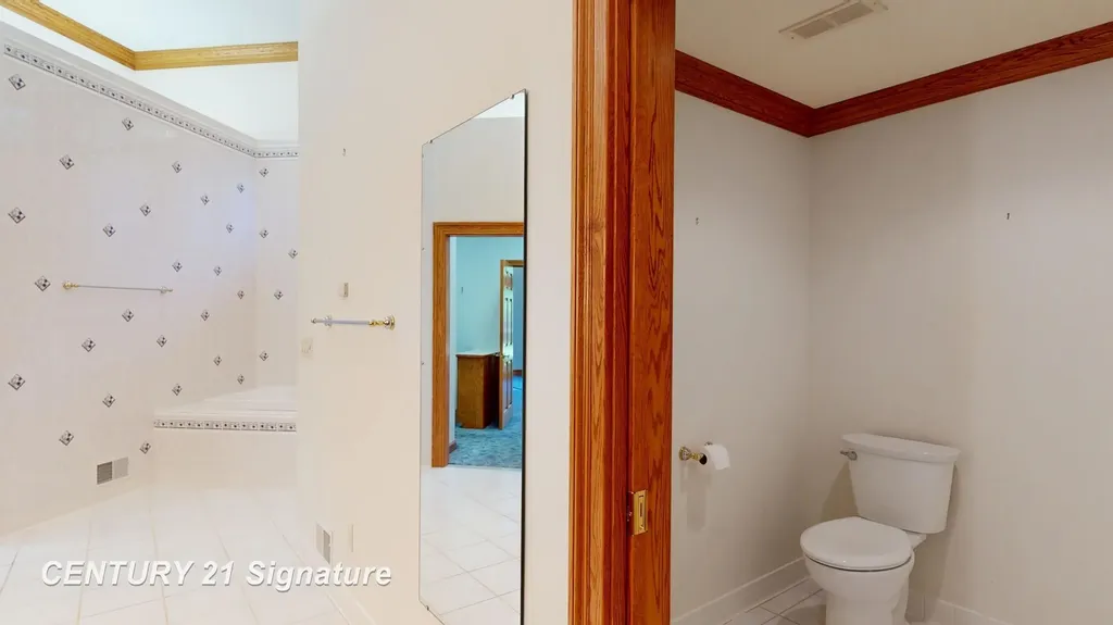 5590 Pine Gate Drive Saginaw Charter Township MI 48603