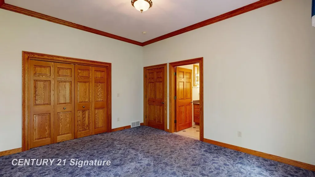 5590 Pine Gate Drive Saginaw Charter Township MI 48603