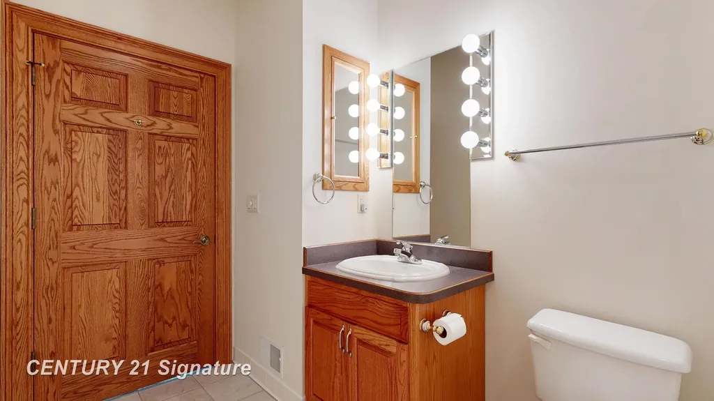 5590 Pine Gate Drive Saginaw Charter Township MI 48603