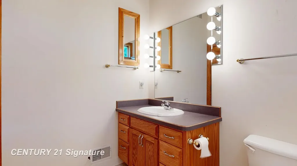 5590 Pine Gate Drive Saginaw Charter Township MI 48603