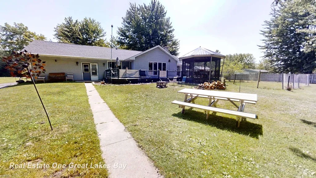 3842 Clutier Road Bridgeport Charter Township MI 48601