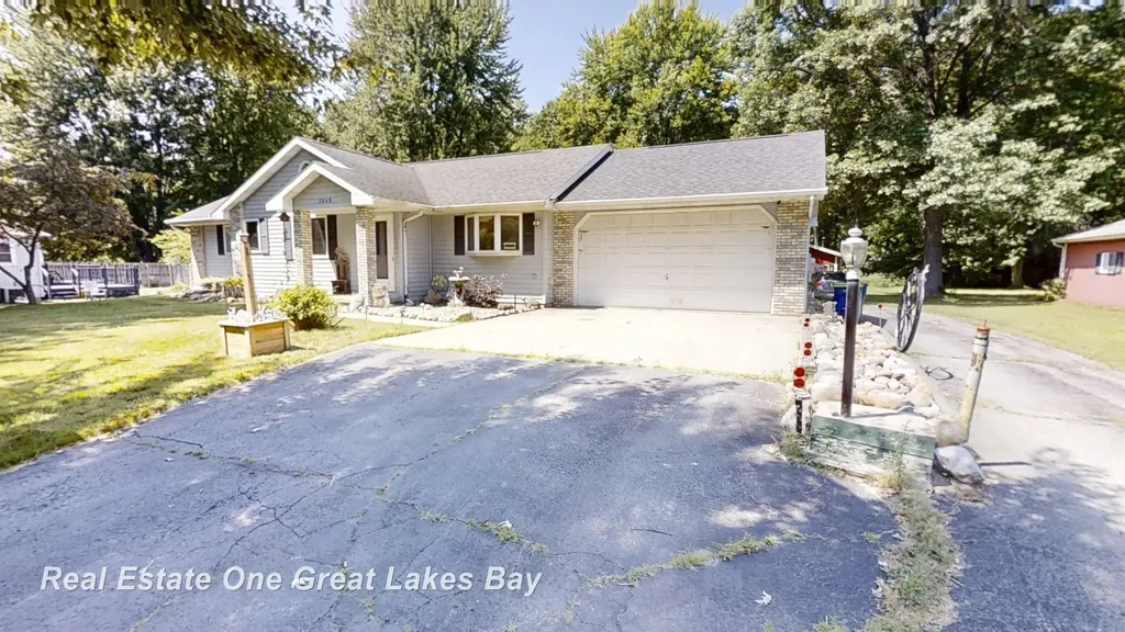 3842 Clutier Road Bridgeport Charter Township MI 48601