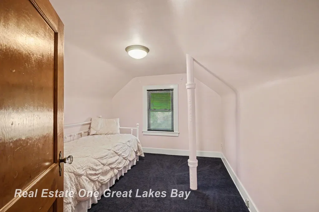 1008 S Sherman Street Bay City City MI 48708