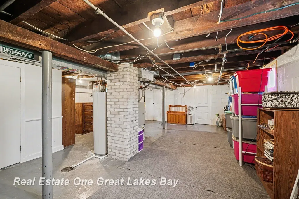 1008 S Sherman Street Bay City City MI 48708