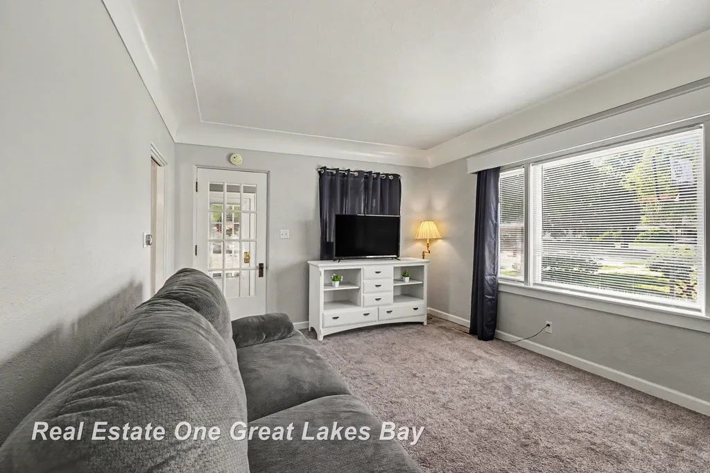 1008 S Sherman Street Bay City City MI 48708