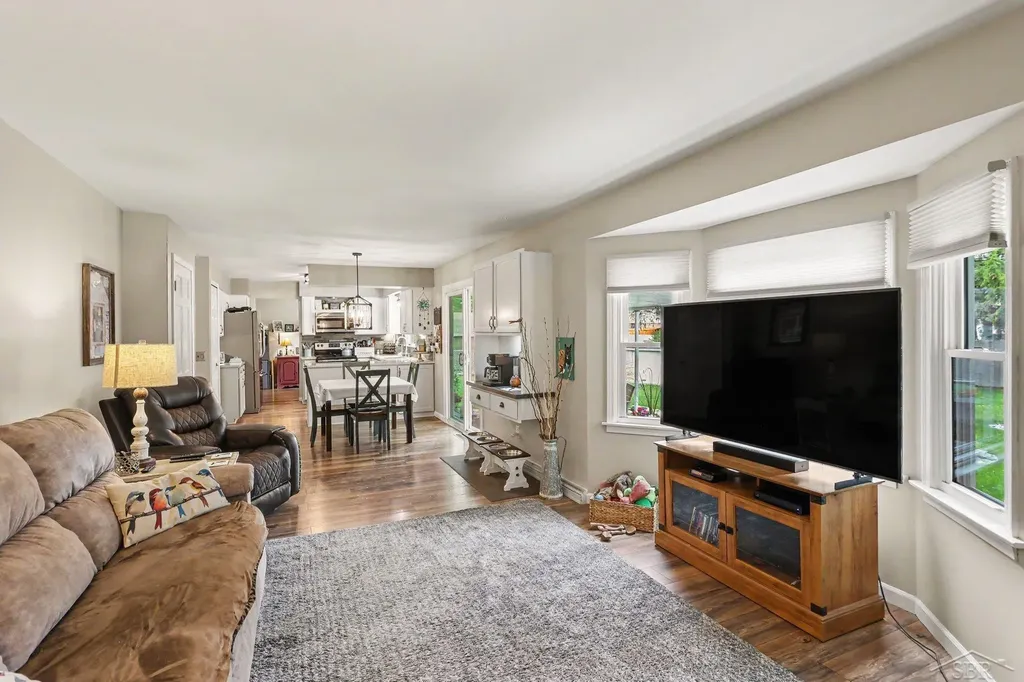1452 Allendale Drive Saginaw Charter Township MI 48638