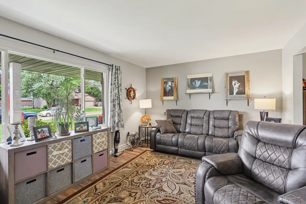 1452 Allendale Drive Saginaw Charter Township MI 48638