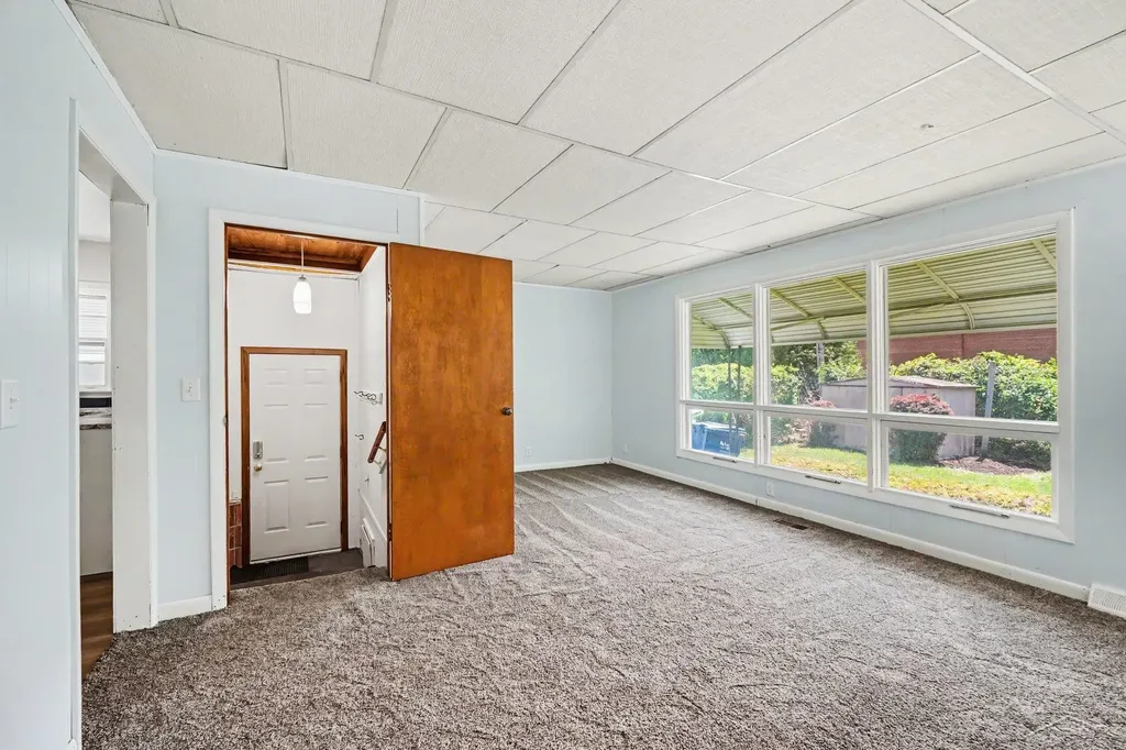 1502 34th Street Bay City City MI 48708