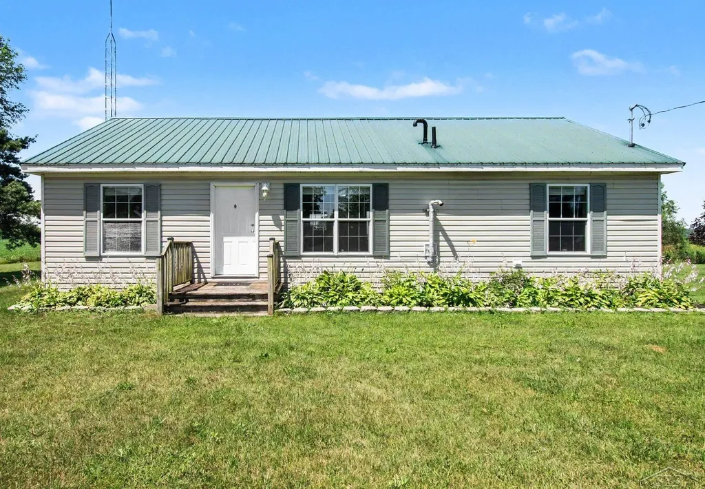 10983 N Woodbridge Road Wheeler Township MI 48662