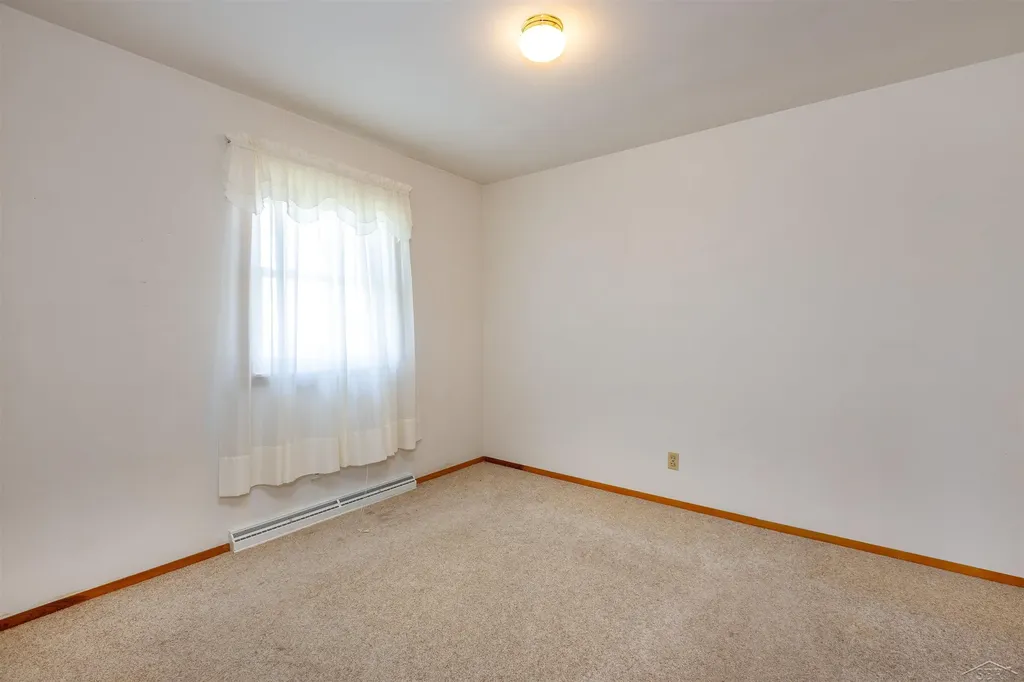 1530 W Beaver Road Beaver Township MI 48611