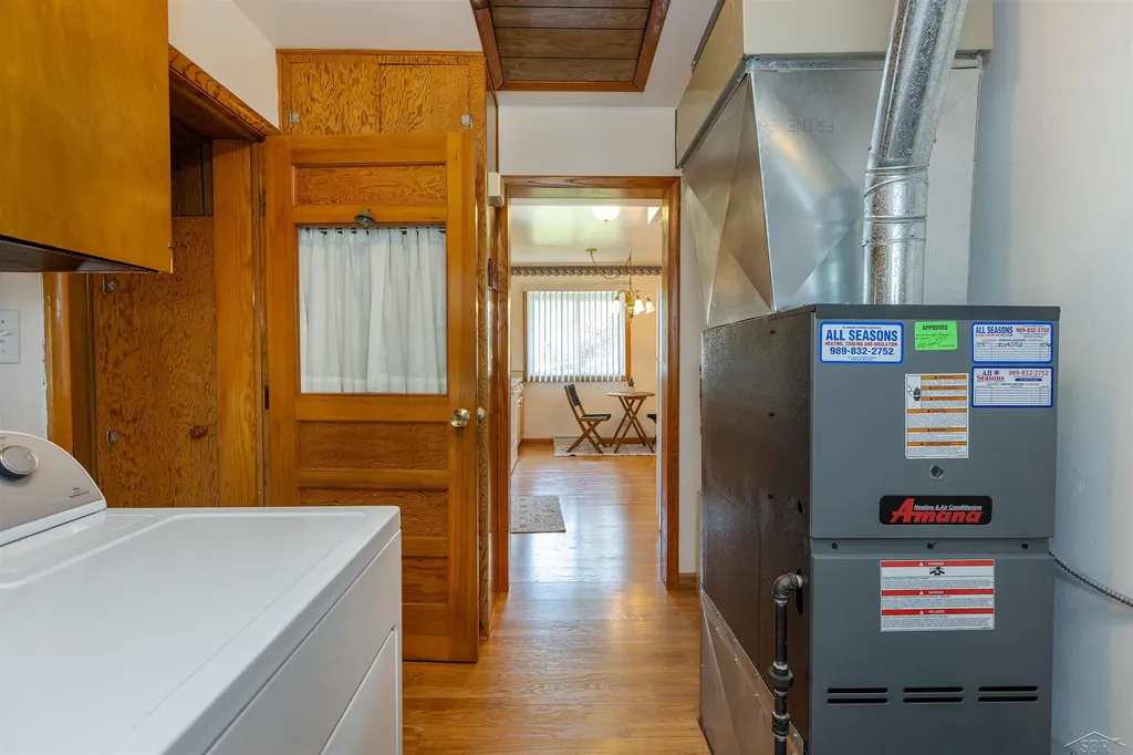 1530 W Beaver Road Beaver Township MI 48611