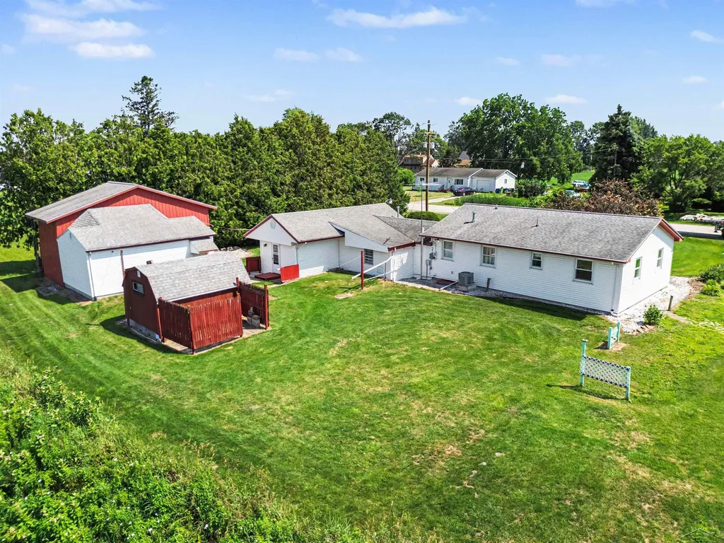 1530 W Beaver Road Beaver Township MI 48611