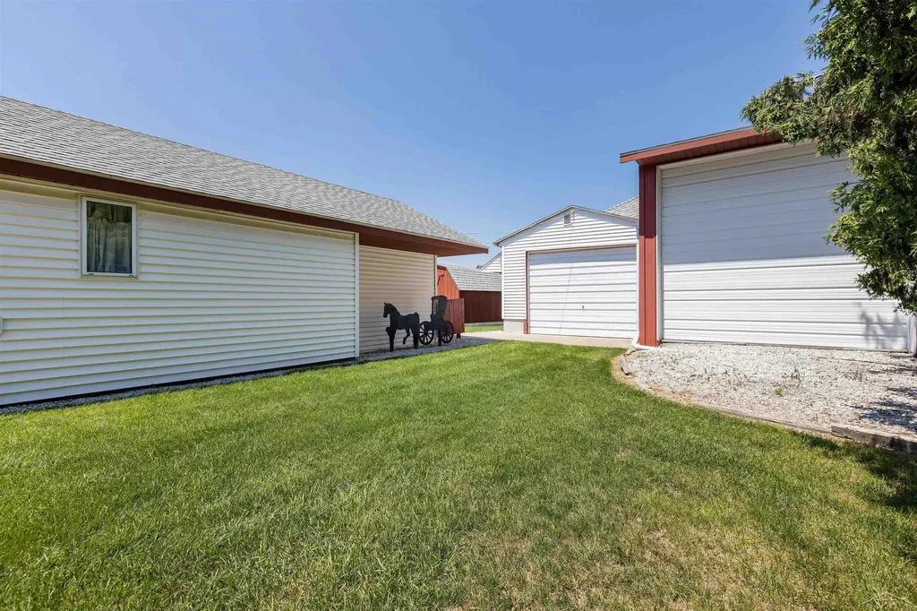 1530 W Beaver Road Beaver Township MI 48611