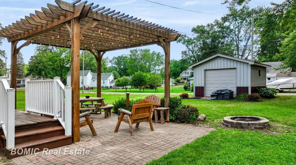 529 Chestnut Street Vassar City MI 48768