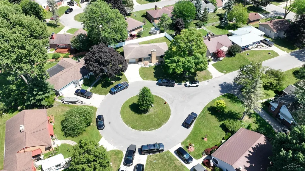 30 Congress B Court Saginaw City MI 48602