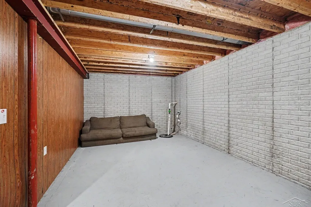 3072 Silverwood Drive Saginaw Charter Township MI 48603