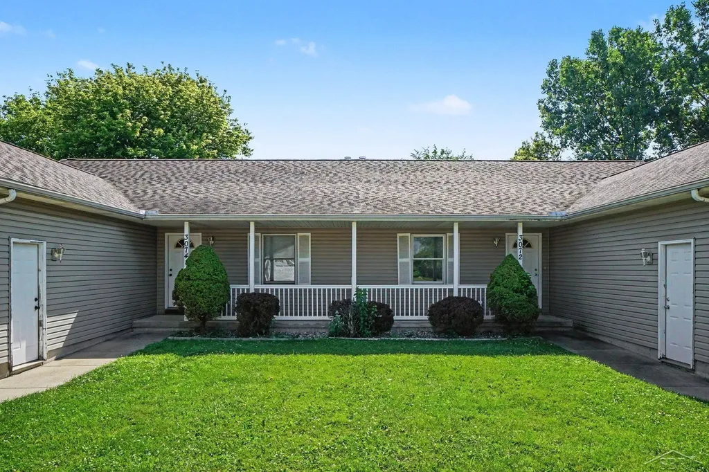 3072 Silverwood Drive Saginaw Charter Township MI 48603