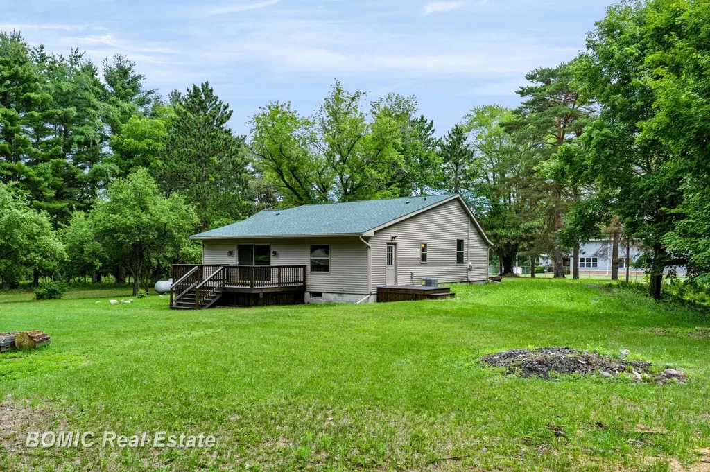 2435 E Dayton Road Wells Township MI 48723