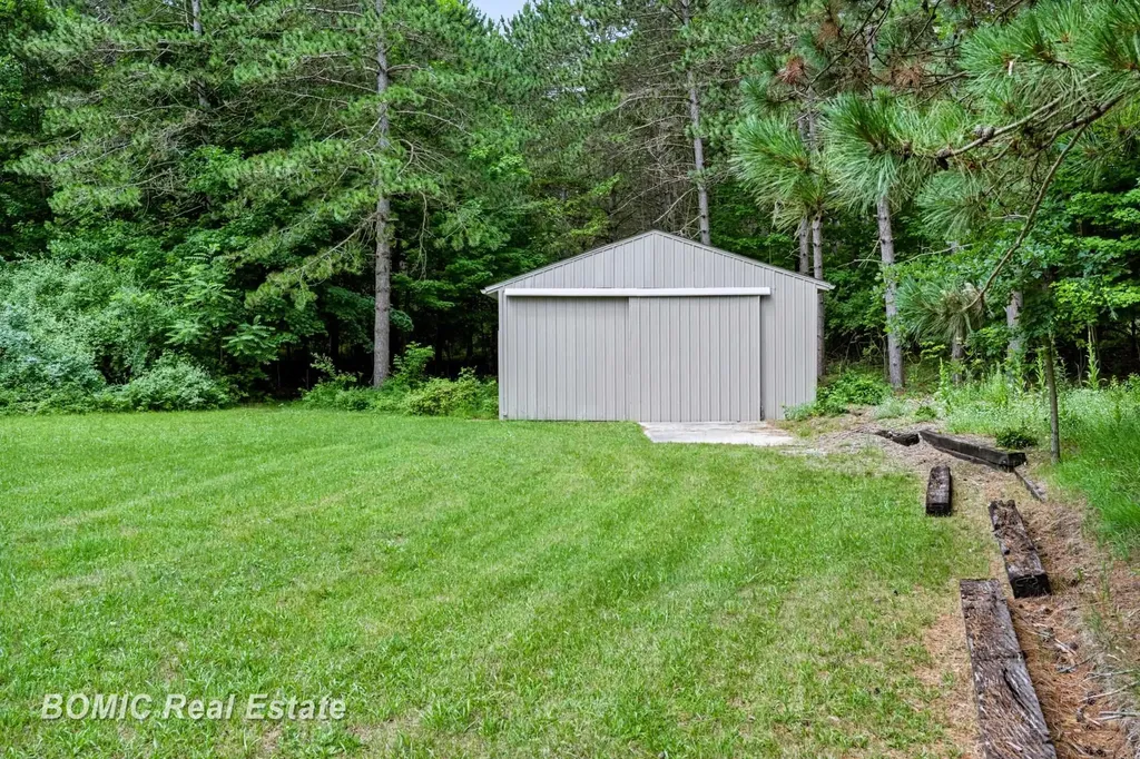 2435 E Dayton Road Wells Township MI 48723