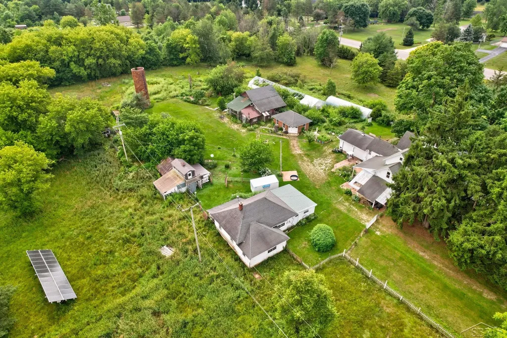 12030 N Lewis Road Thetford Township MI 48420